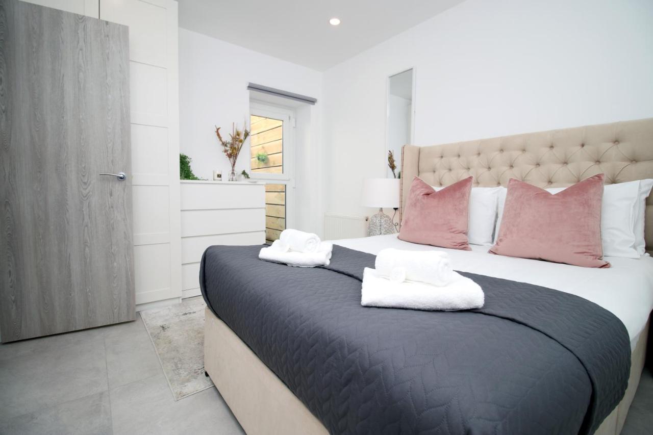 קארדיף New Spacious 2 Bed Getaway - Private Courtyard! - Underfloor Heating מראה חיצוני תמונה