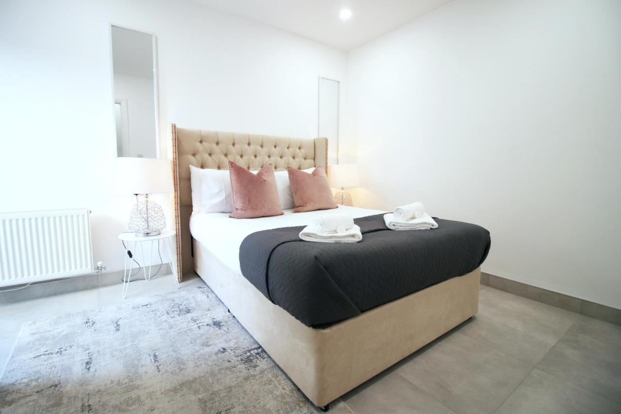 קארדיף New Spacious 2 Bed Getaway - Private Courtyard! - Underfloor Heating מראה חיצוני תמונה